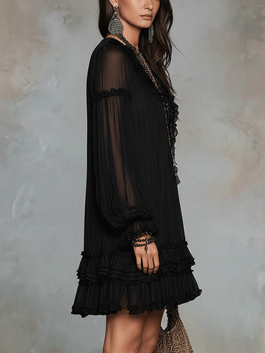 Robe Courte en Mousseline Noire à Col V