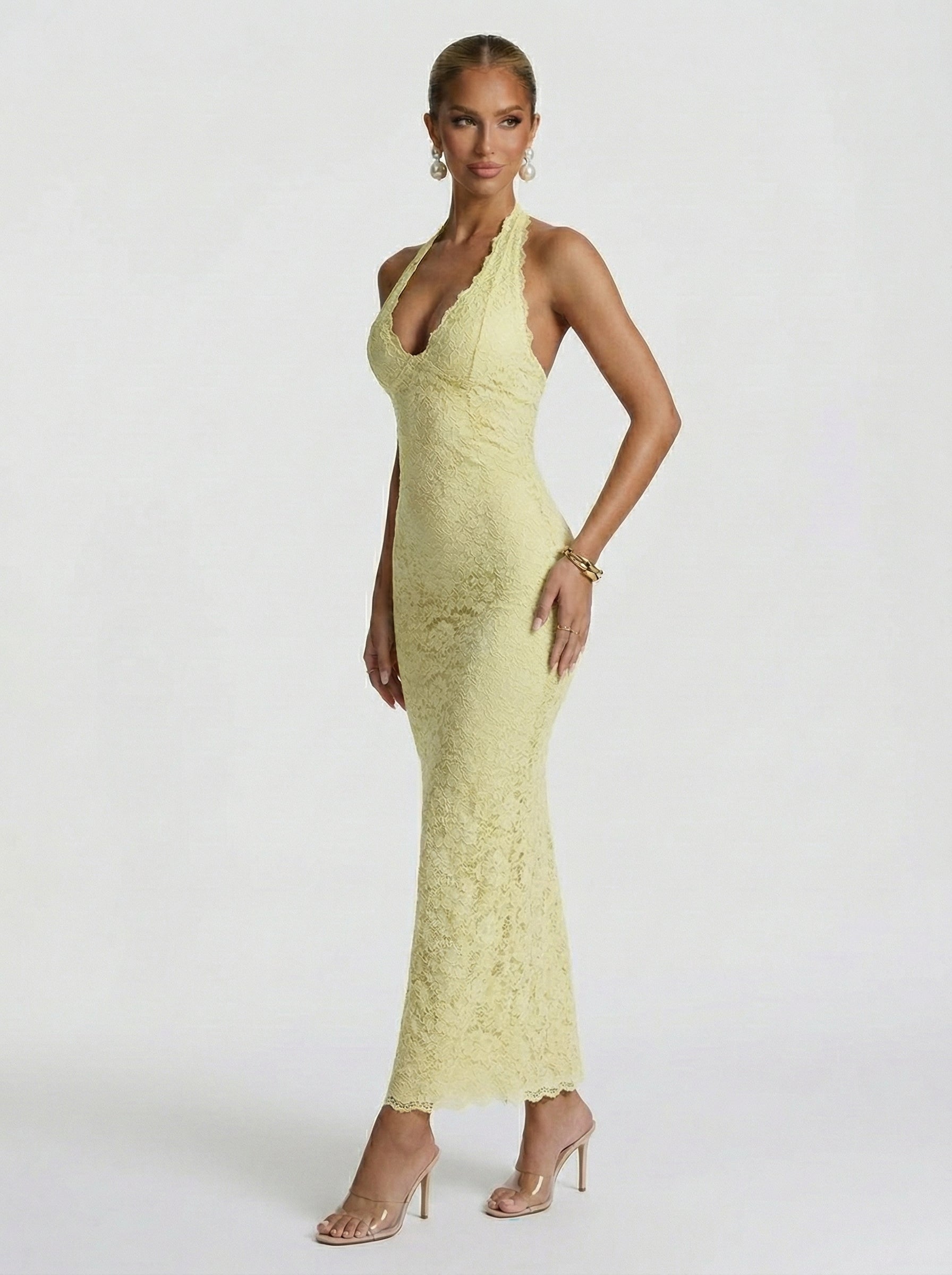 Lia – Robe longue en dentelle